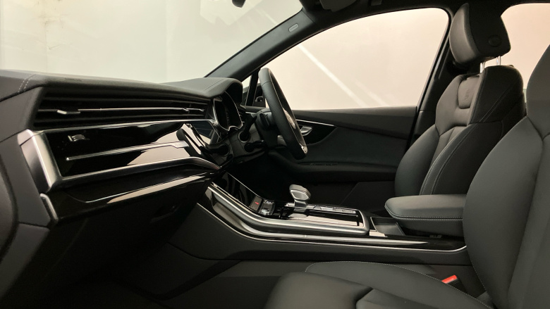 Audi Q7 3.0 TDI Quattro 286 Black Edition 5dr Tiptronic Diesel Estate